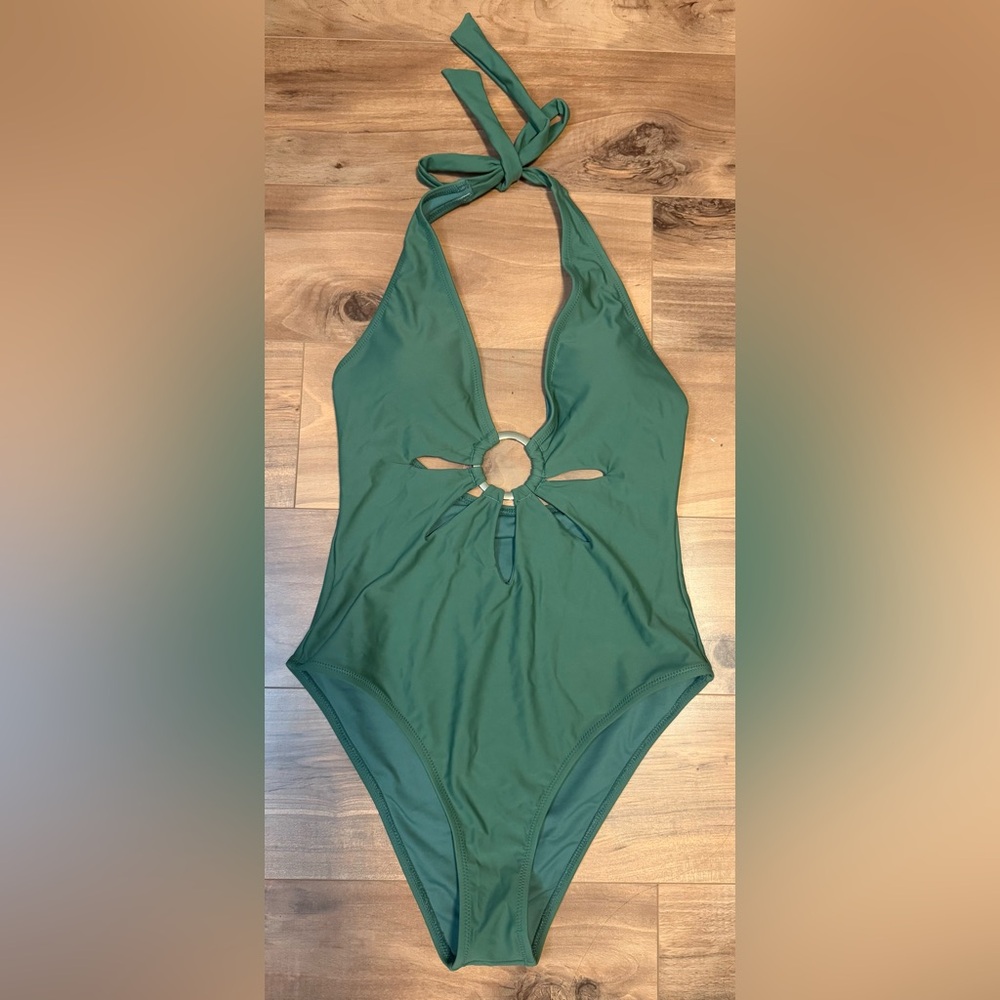 Cupshe Halter Flower Cutout One Piece Swimsuit - Picture 3 of 7